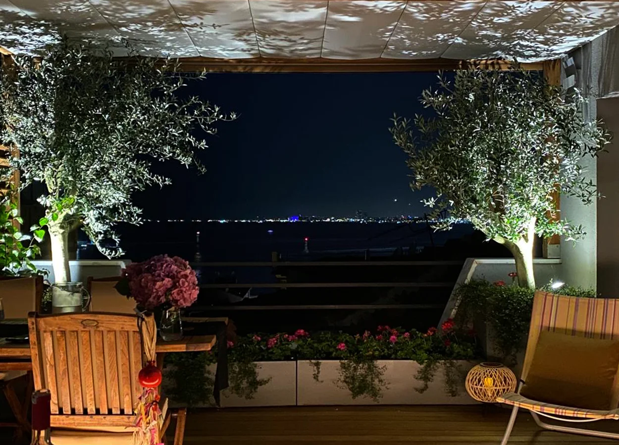 Betula | Kadikoy Terrace |SM| Terrace